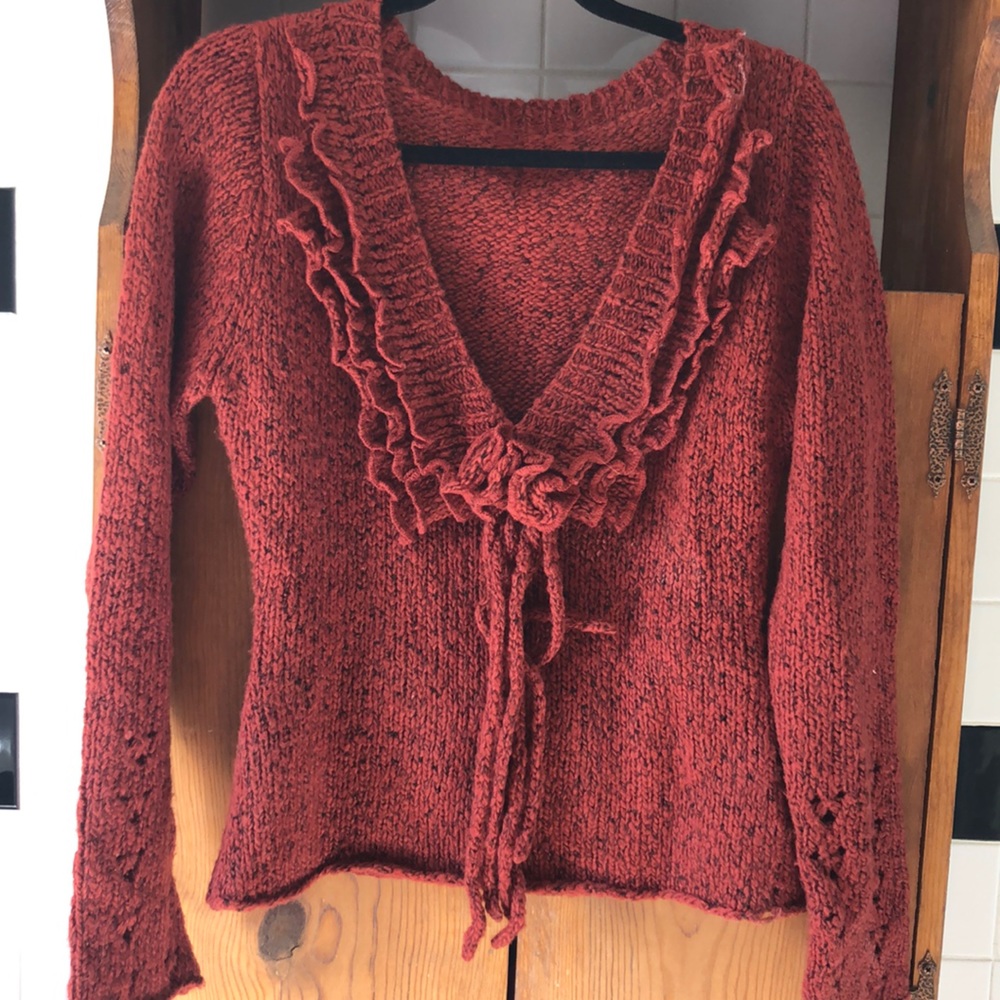 Women’s V neck sweater